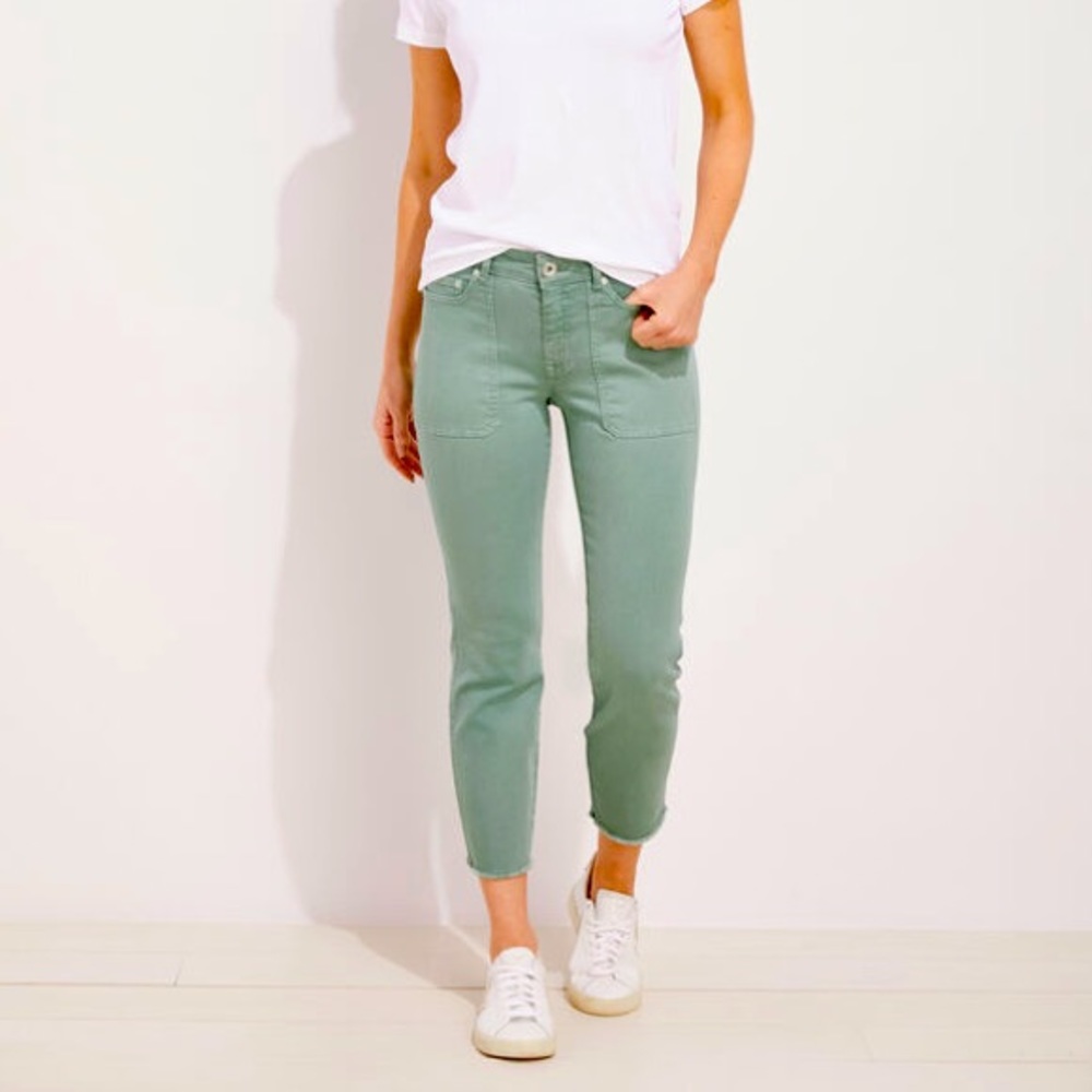Vineyard Vines Green mid rise cropped jeans Size 6 raw hem pants